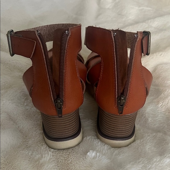 MIA Women's Brown Wedge Sandals - Picture 3 of 6